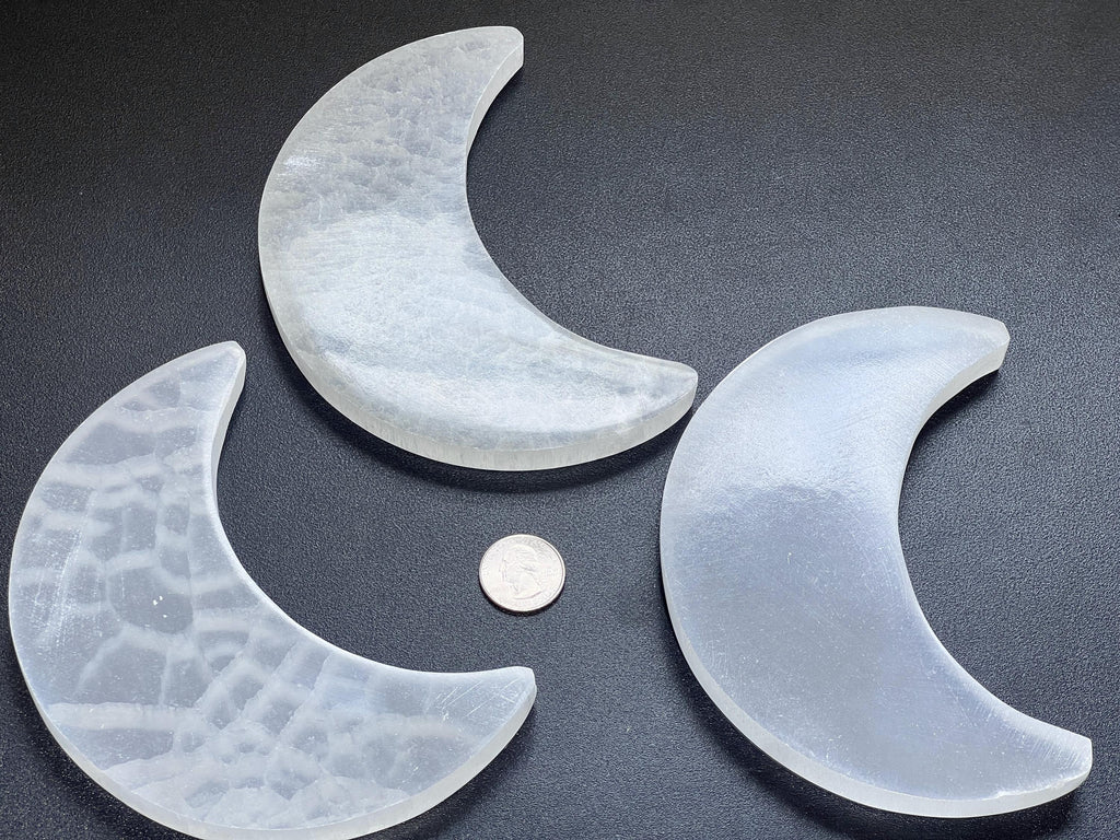 Selenite Crystal Crescent Moon Plate (6 Inches)