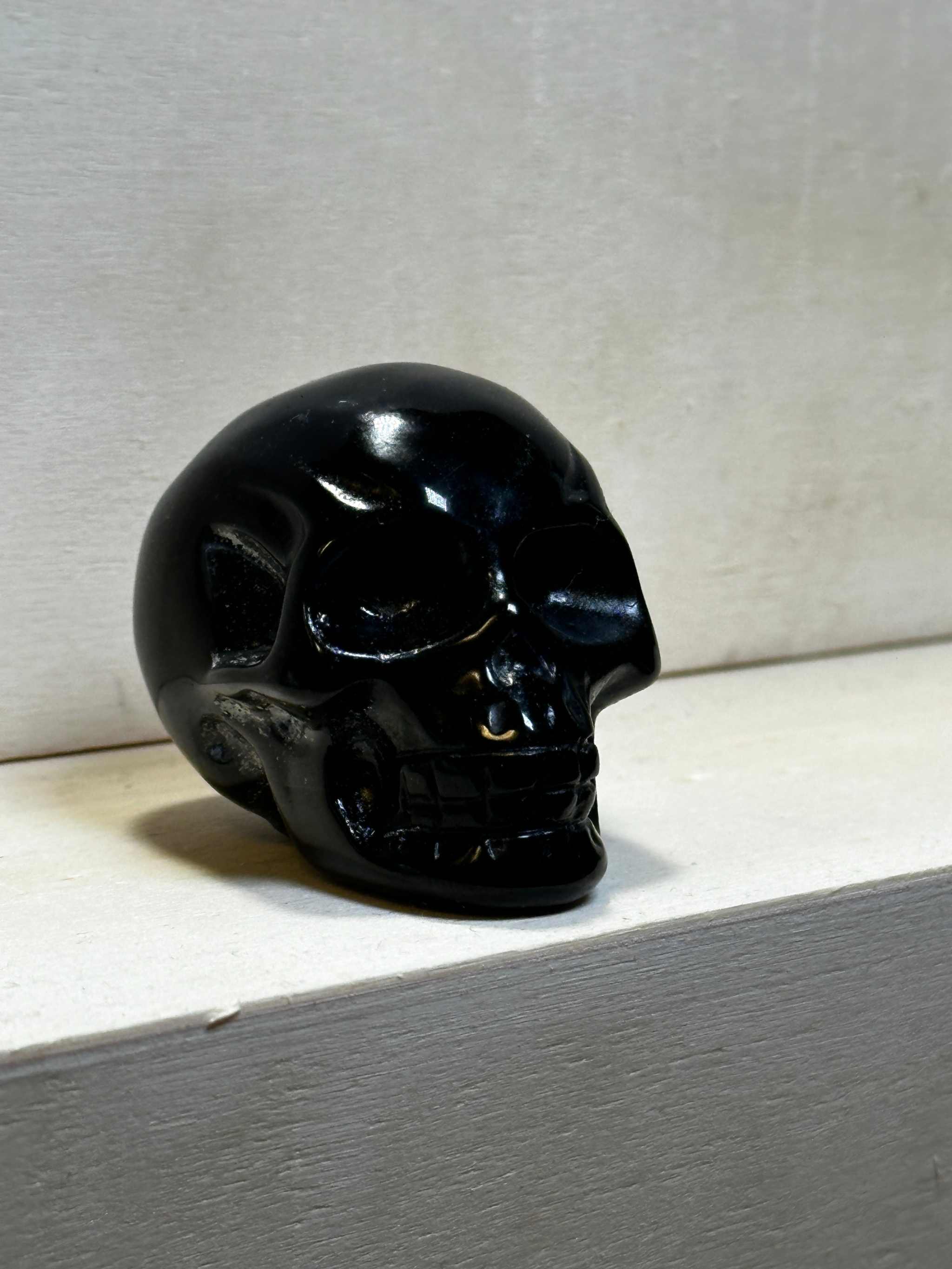 2" Gemstone Skull (Multiple Types)