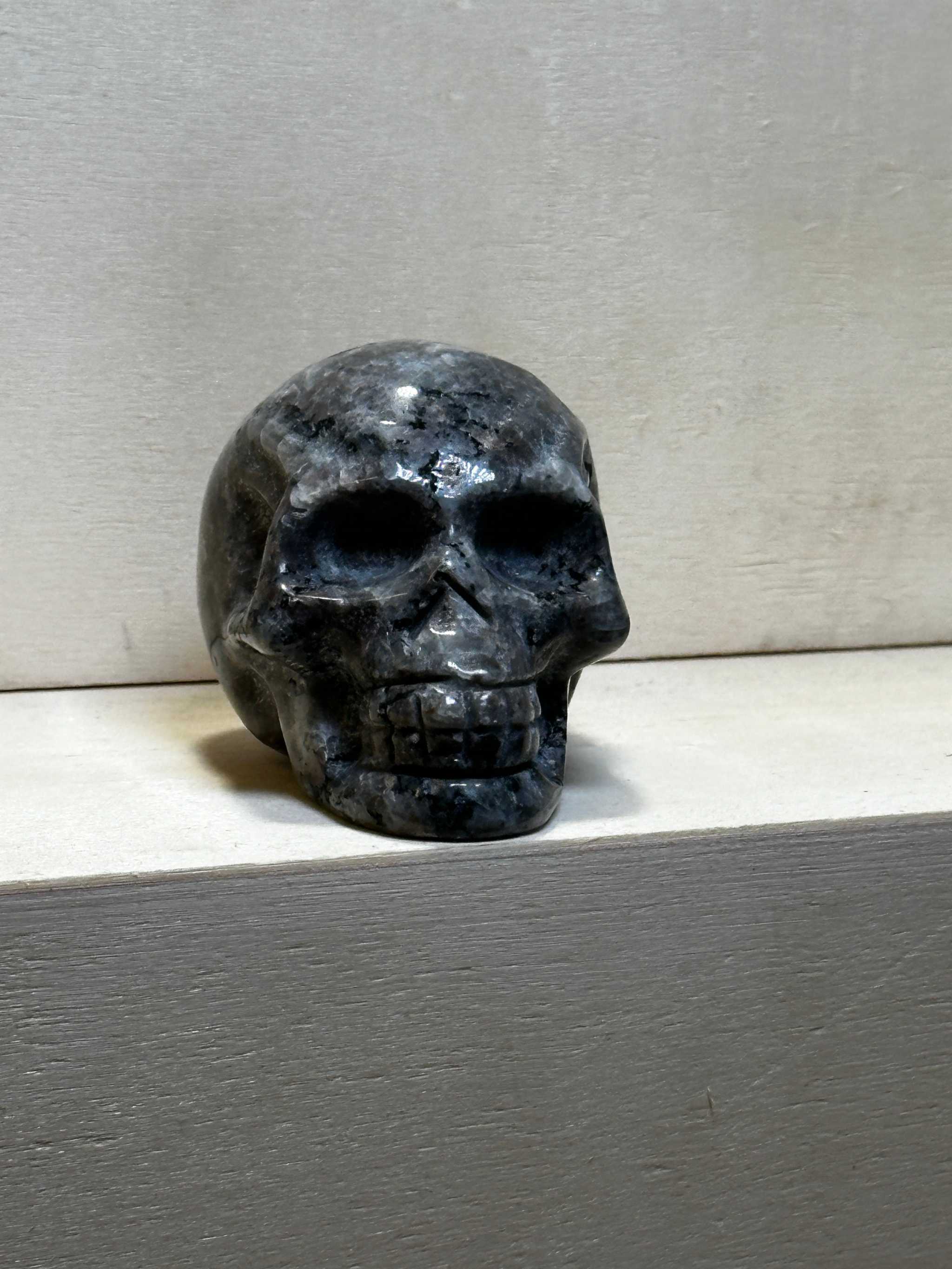 2" Gemstone Skull (Multiple Types)
