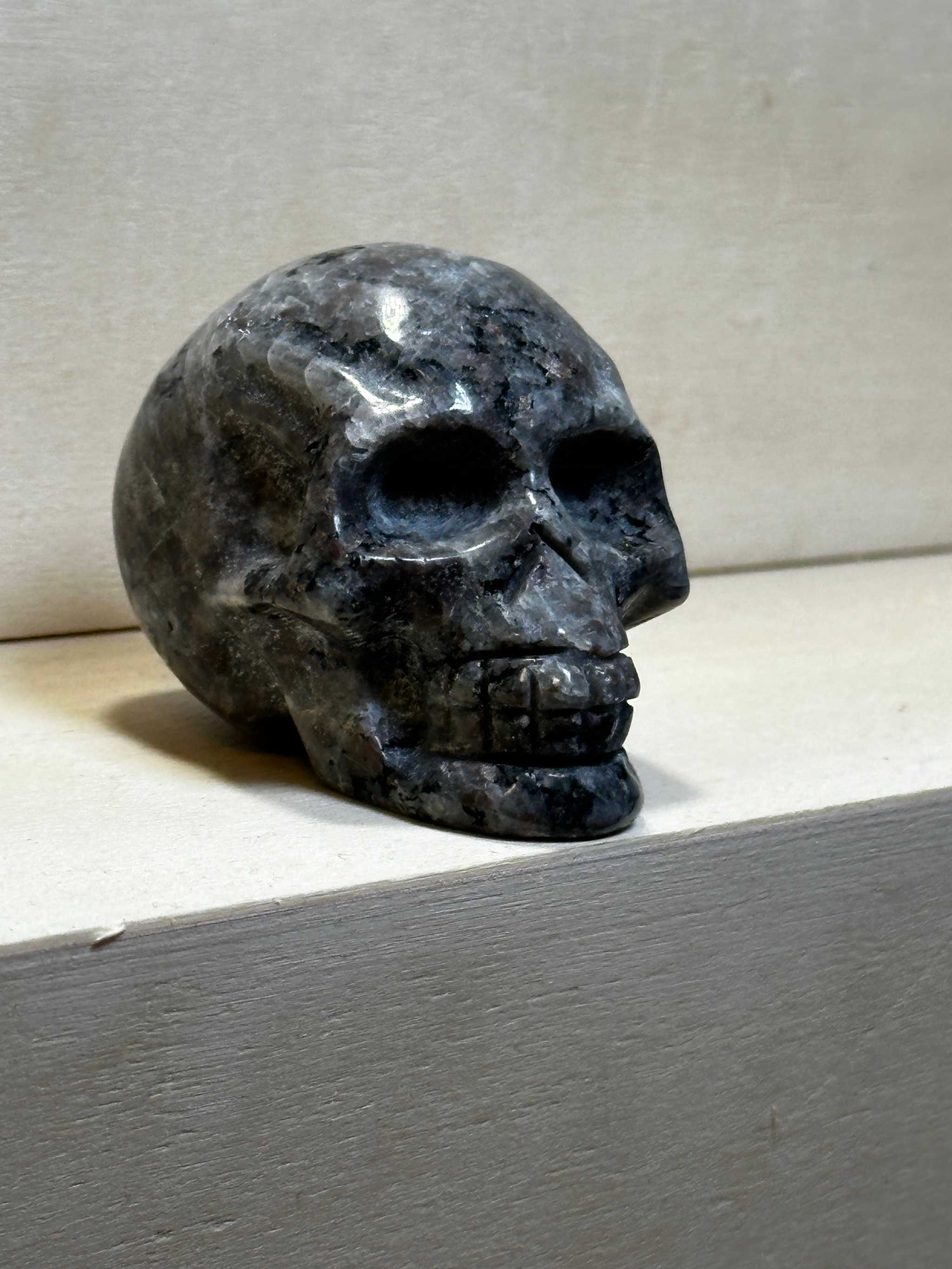 2" Gemstone Skull (Multiple Types)