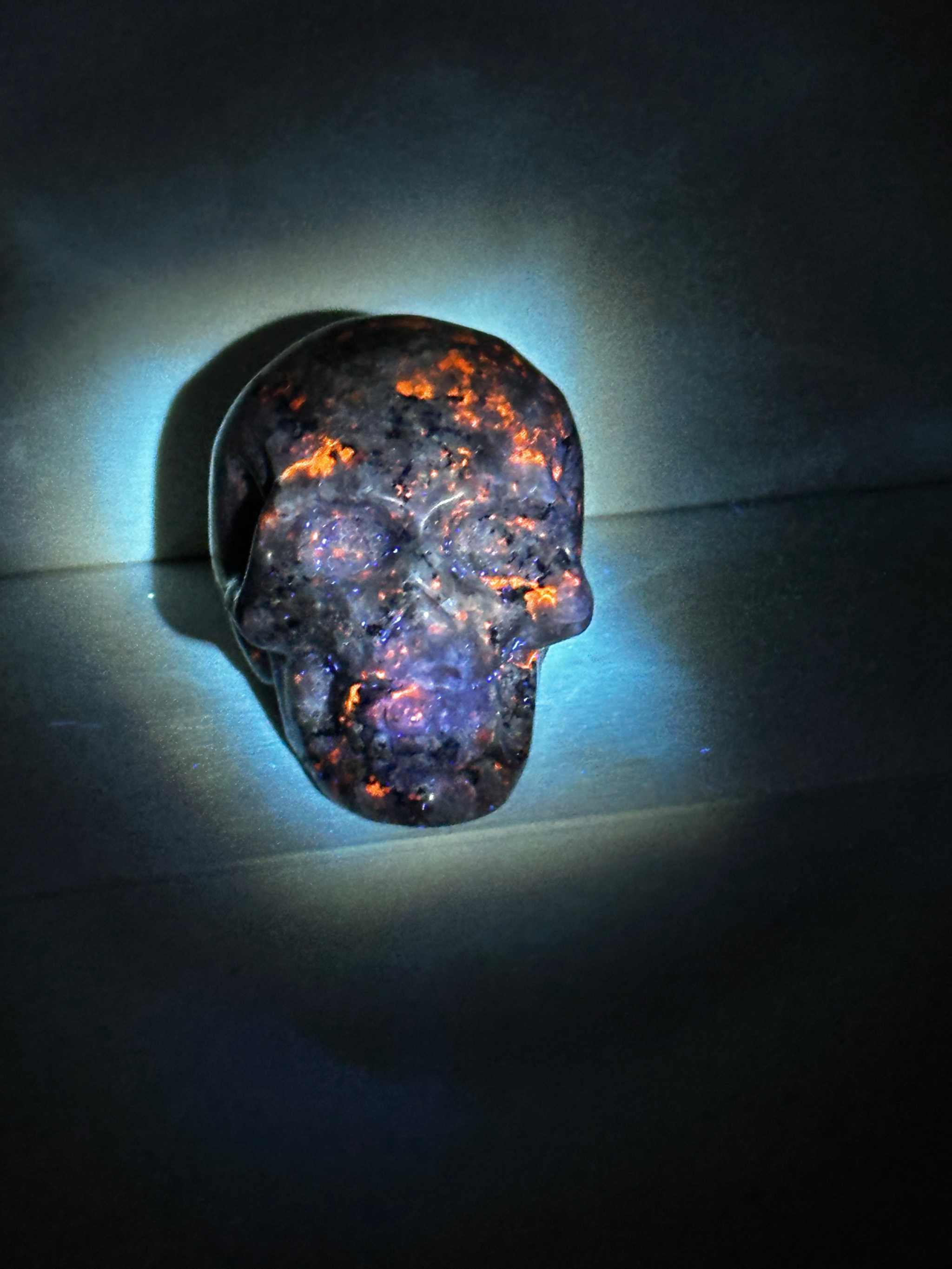 2" Gemstone Skull (Multiple Types)