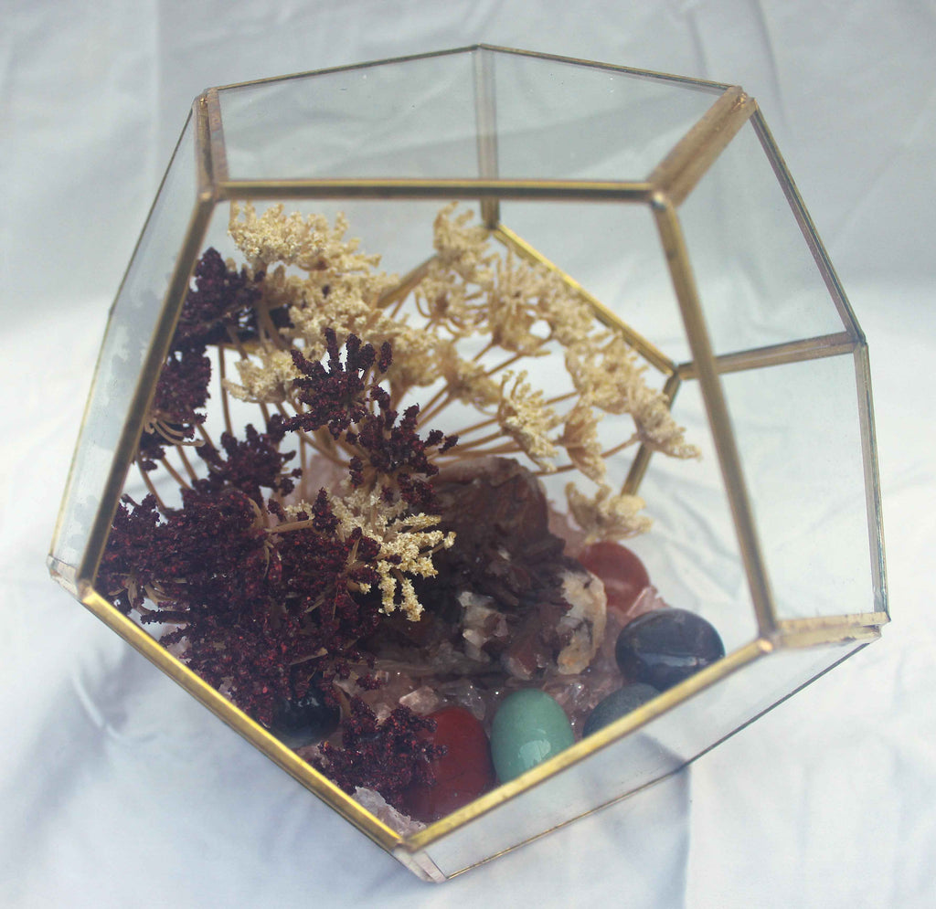 Crystal Geode Terrarium Hematoid Quartz - Grounded Garden