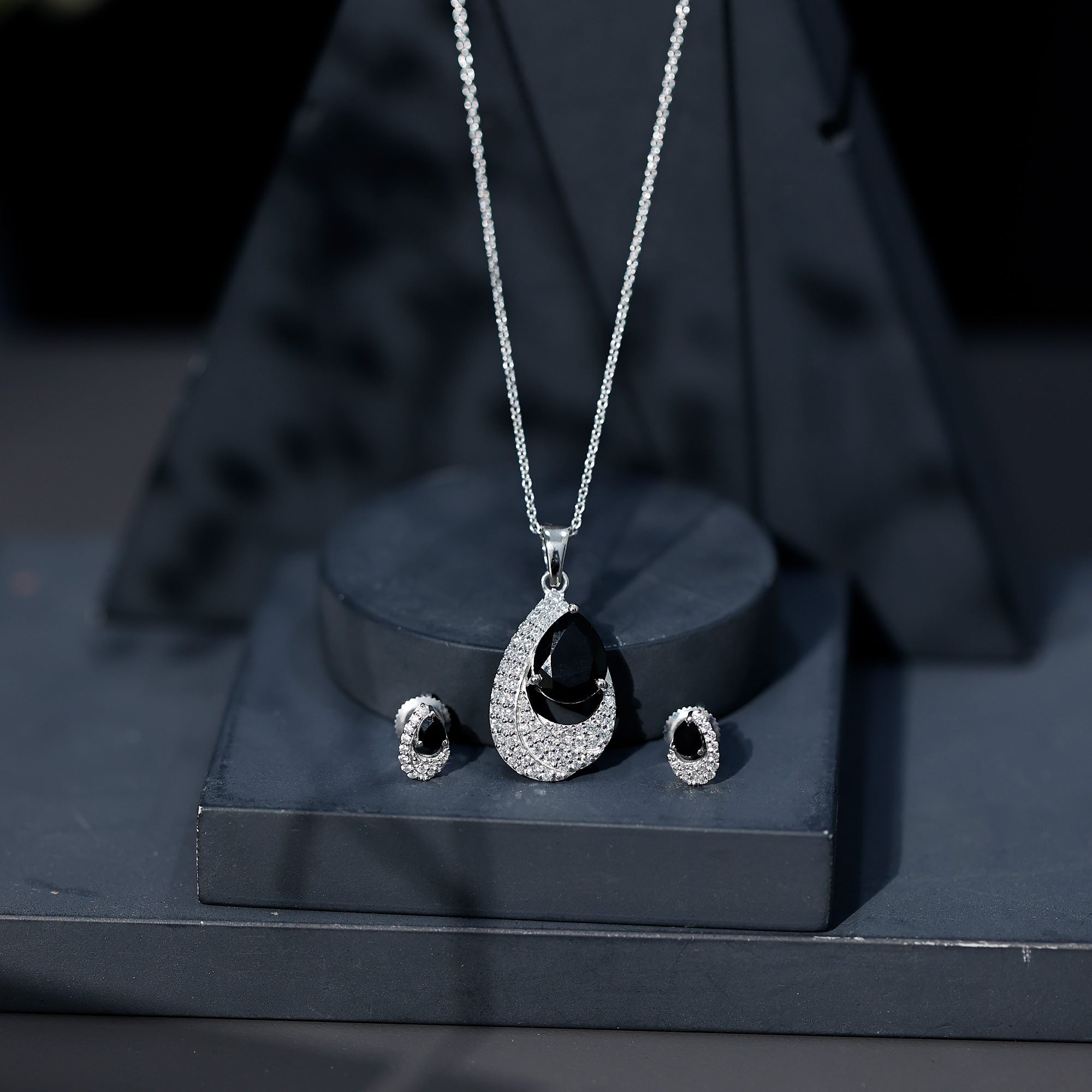 Natural 3 Carat Black Onyx Teardrop Necklace and Earrings Set with Certificate
