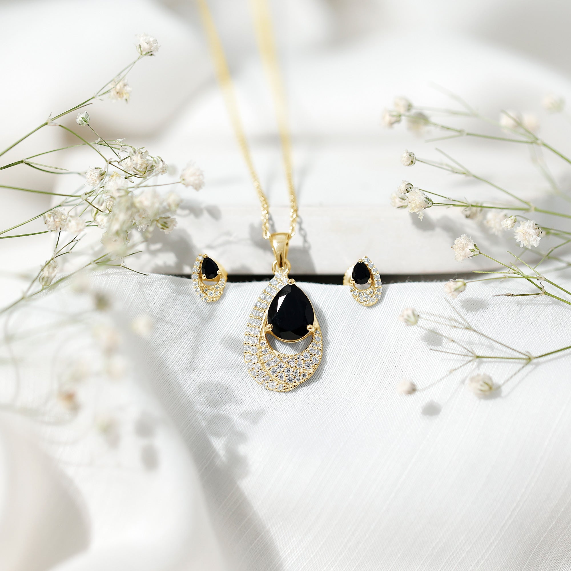 Natural 3 Carat Black Onyx Teardrop Necklace and Earrings Set with Certificate