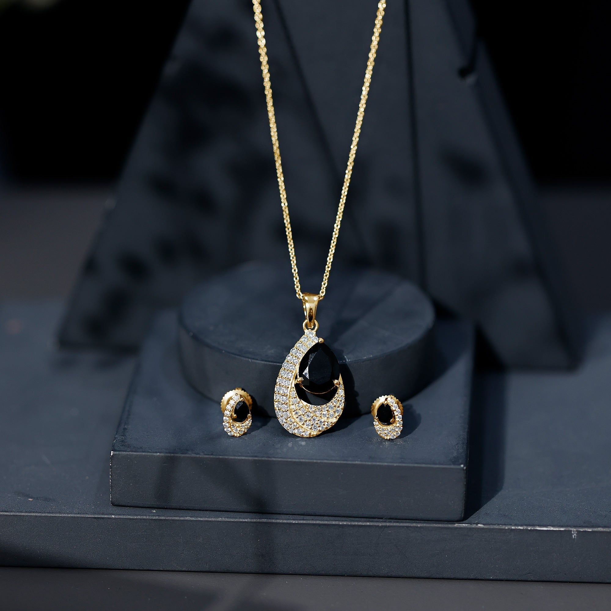 Natural 3 Carat Black Onyx Teardrop Necklace and Earrings Set with Certificate