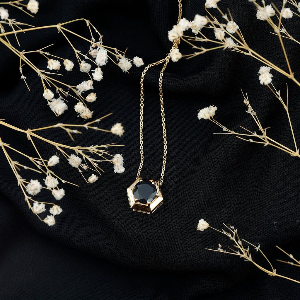 1.25 CT Natural Black Onyx Solitaire Hexagon Pendant in Gold