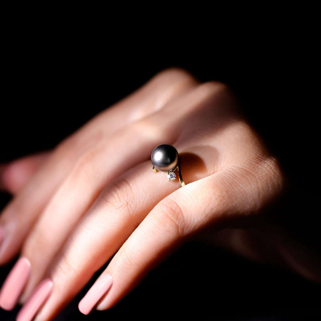 Natural Tahitian Black Pearl Diamond Vintage Engagement Ring