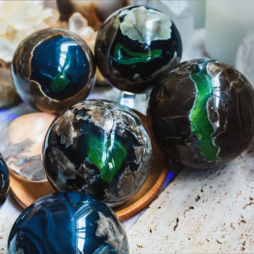1 UV-Reactive Volcanic Agate Sphere