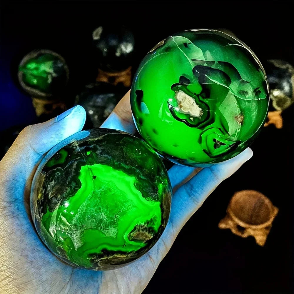 1 UV-Reactive Volcanic Agate Sphere