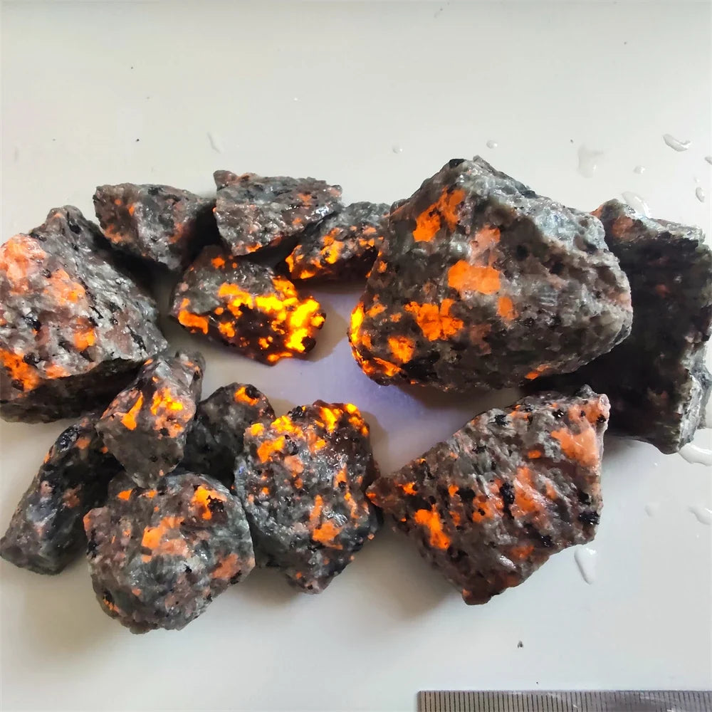 Natural Raw Yooperlite Fluorescent Stone