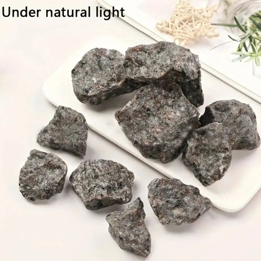 Natural Yooperlite Stone Irregular Unpolished Flame Stone Raw Rock Crystal UV Glow Rough Quartz for Home Decoration