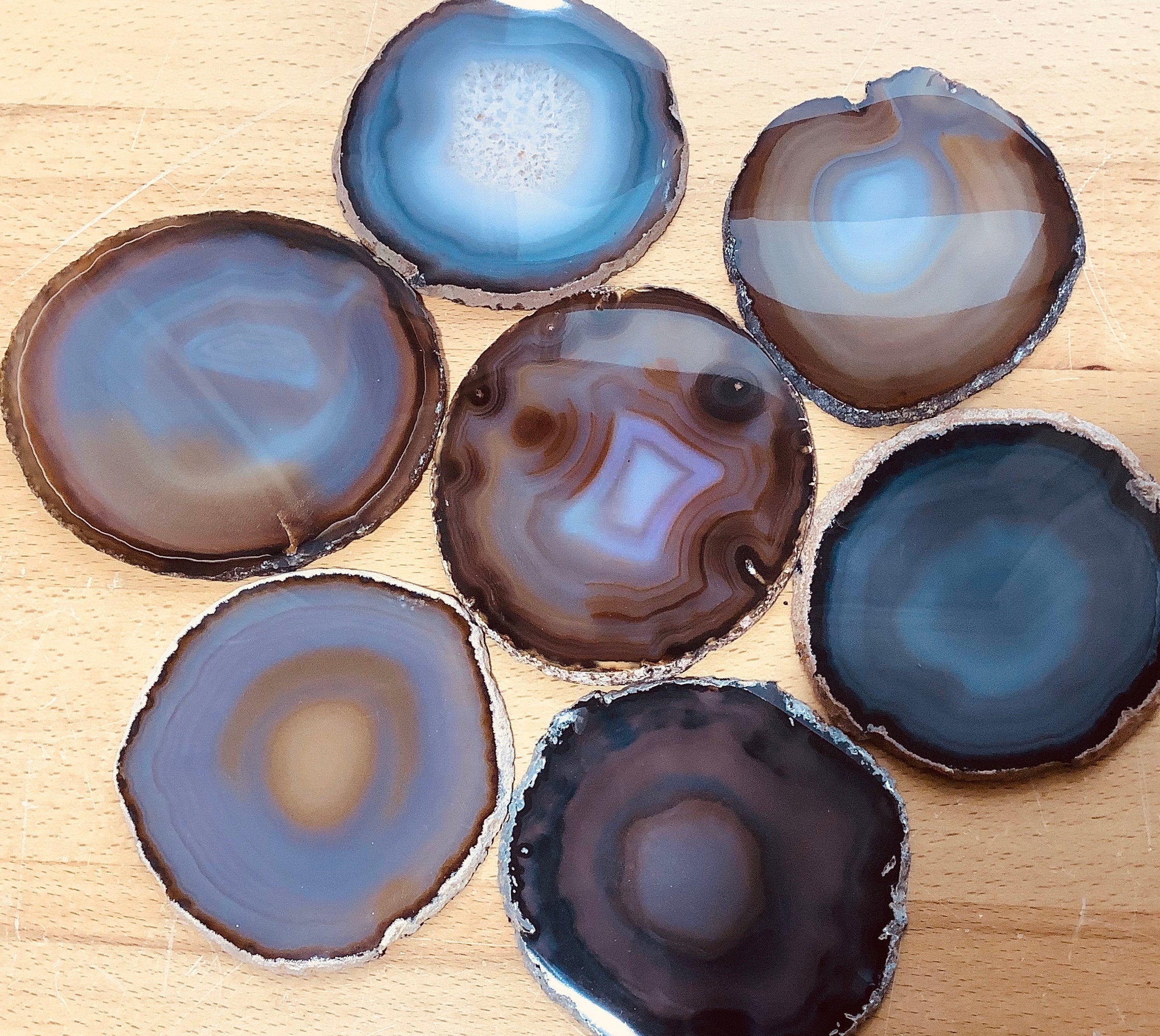Round Natural Crystal Polished Sliced Agate Slab (4.5 - 5 Inches)