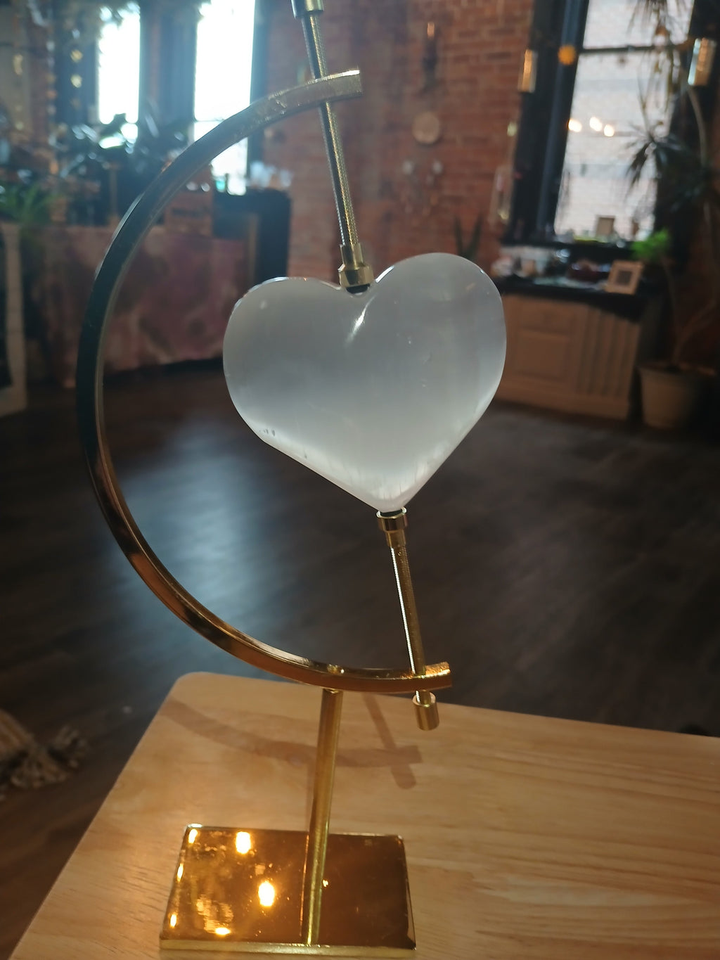 Selenite Heart (50–60 mm) – Cleansing • Peace • Divine Light